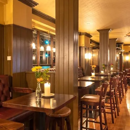 Mcgettigan's Townhouse - Olives & Figs Bistro Inn 3*