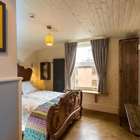 Mcgettigan's Townhouse - Olives & Figs Bistro 3* 더블린