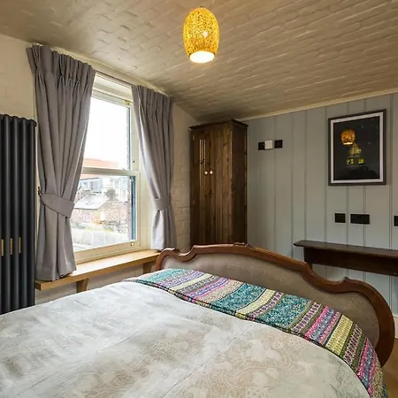 Mcgettigan's Townhouse - Olives & Figs Bistro 더블린