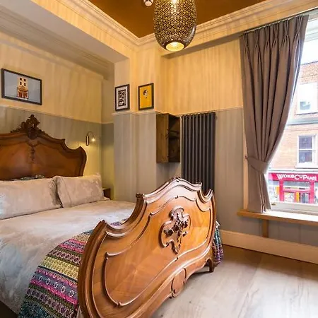 여관 Mcgettigan's Townhouse - Olives & Figs Bistro 3*