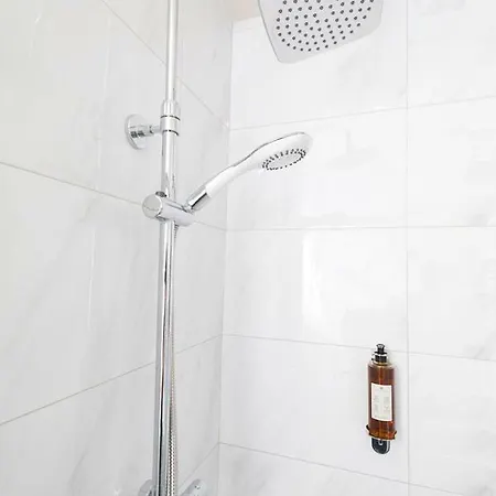 여관 Mcgettigan's Townhouse - Olives & Figs Bistro 3*