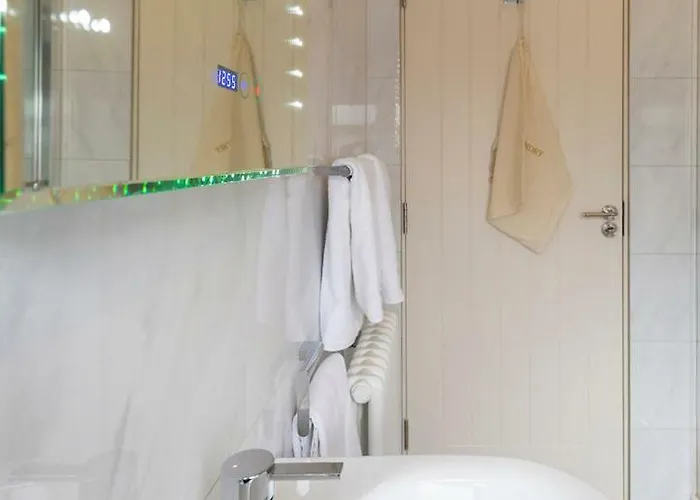 Mcgettigan's Townhouse - Olives & Figs Bistro אורחן דבלין