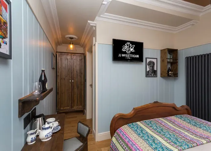 אורחן Mcgettigan's Townhouse - Olives & Figs Bistro