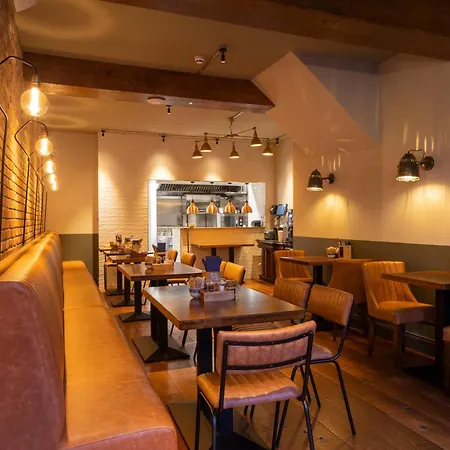 Mcgettigan's Townhouse - Olives & Figs Bistro Estalagem