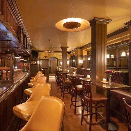 Estalagem Mcgettigan's Townhouse - Olives & Figs Bistro