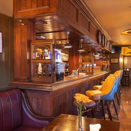 Mcgettigan's Townhouse - Olives & Figs Bistro Estalagem