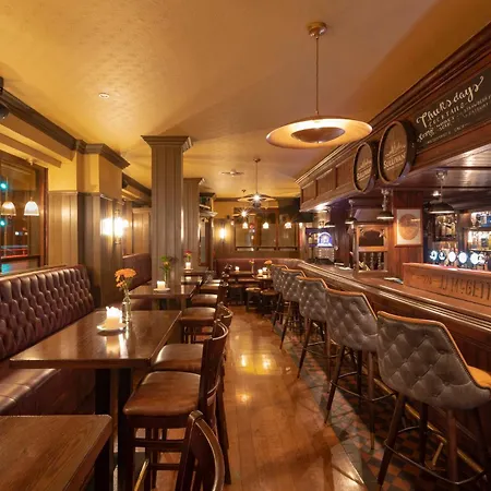 Estalagem Mcgettigan's Townhouse - Olives & Figs Bistro 3*