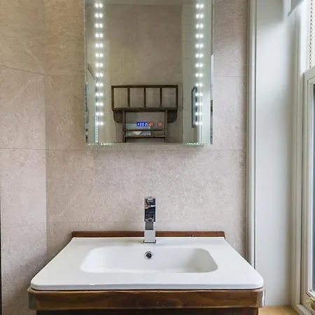 Mcgettigan's Townhouse - Olives & Figs Bistro Inn