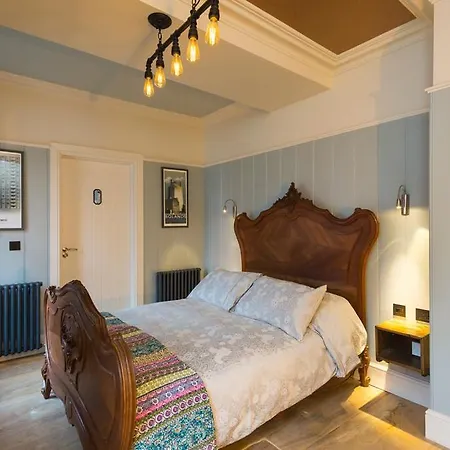 Mcgettigan's Townhouse - Olives & Figs Bistro