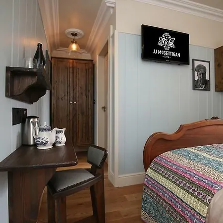 여관 Mcgettigan's Townhouse - Olives & Figs Bistro 3*