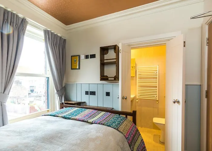 Han/Misafirhane Mcgettigan's Townhouse - Olives & Figs Bistro