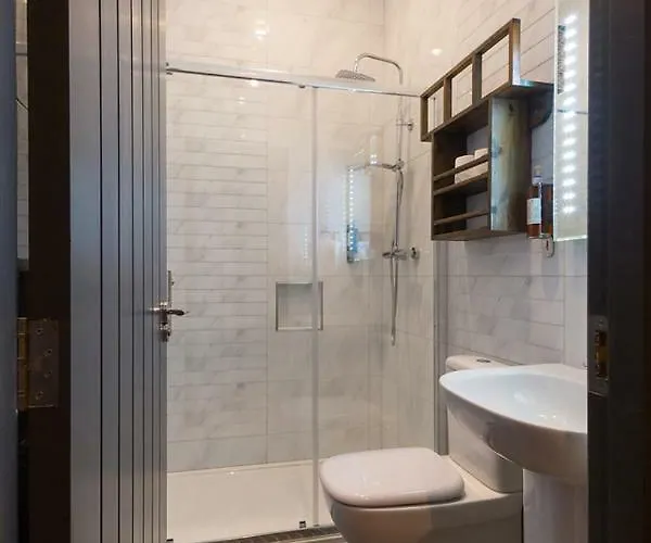 Mcgettigan's Townhouse - Olives & Figs Bistro 3*