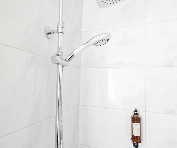 宾馆 Mcgettigan's Townhouse - Olives & Figs Bistro 3*