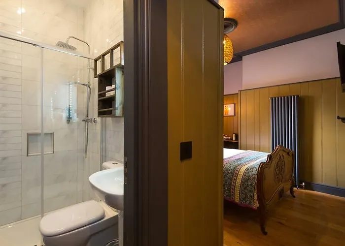 Mcgettigan's Townhouse - Olives & Figs Bistro 3*