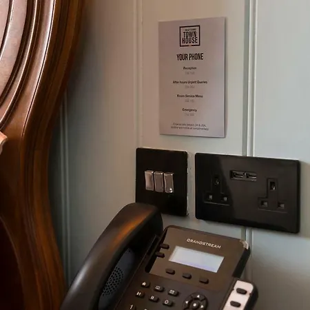 Πανδοχείο Mcgettigan's Townhouse - Olives & Figs Bistro 3*