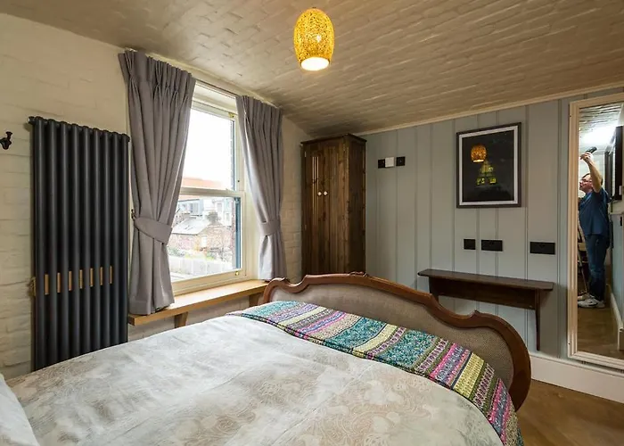 Mcgettigan's Townhouse - Olives & Figs Bistro Dublin