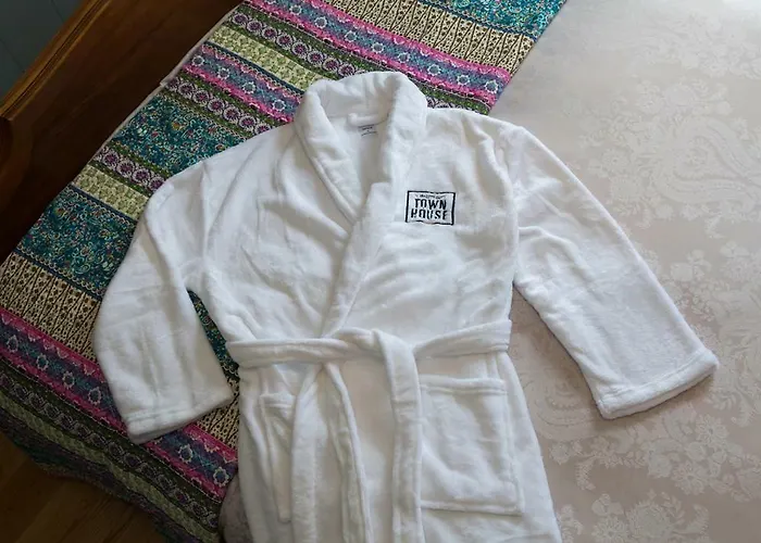 Mcgettigan's Townhouse - Olives & Figs Bistro Estalagem